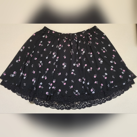 Torrid Black Pink Floral Lace Trim Chiffon Skirt Plus Size Torrid 2 XXL 18/20 - Picture 3 of 6